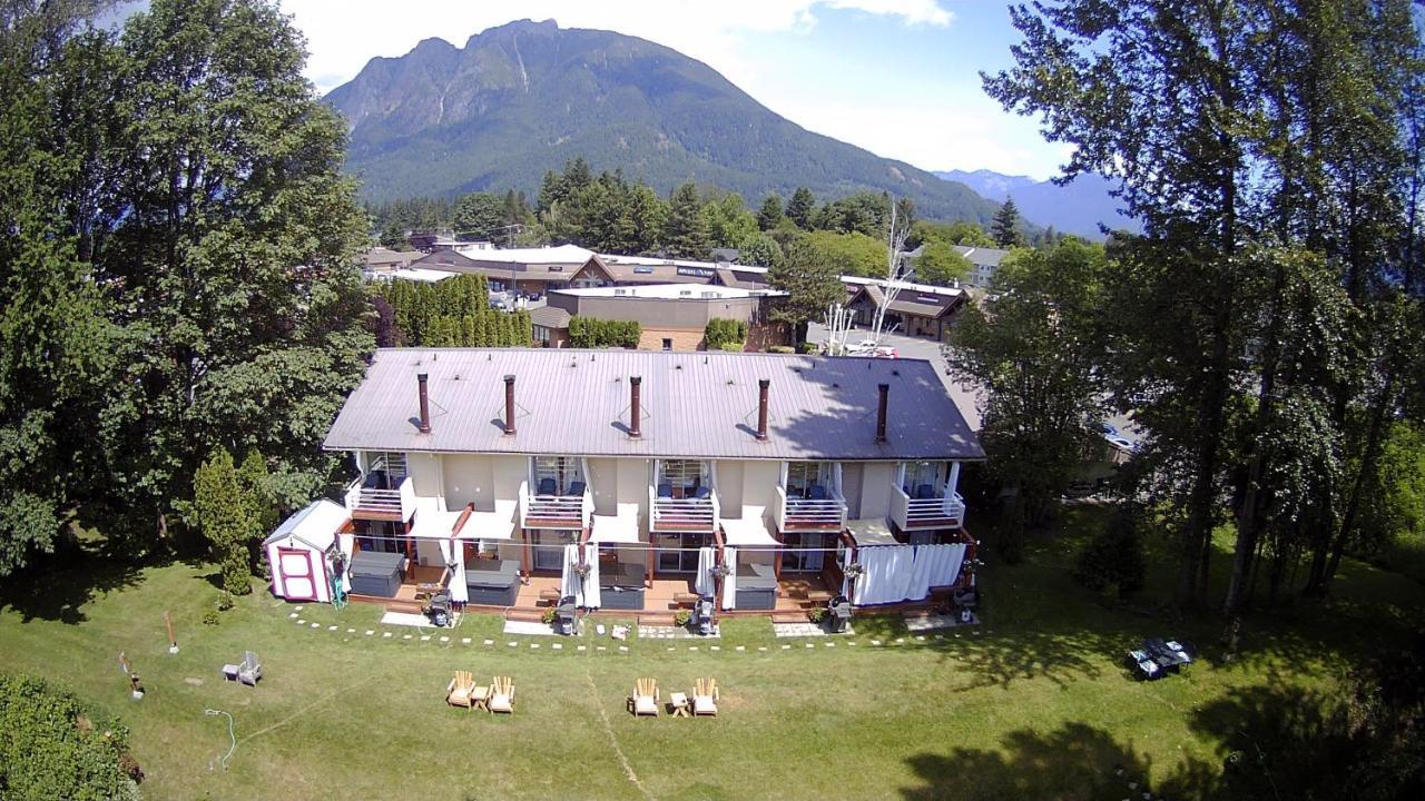 Moon River Suites #1 North Bend Eksteriør bilde